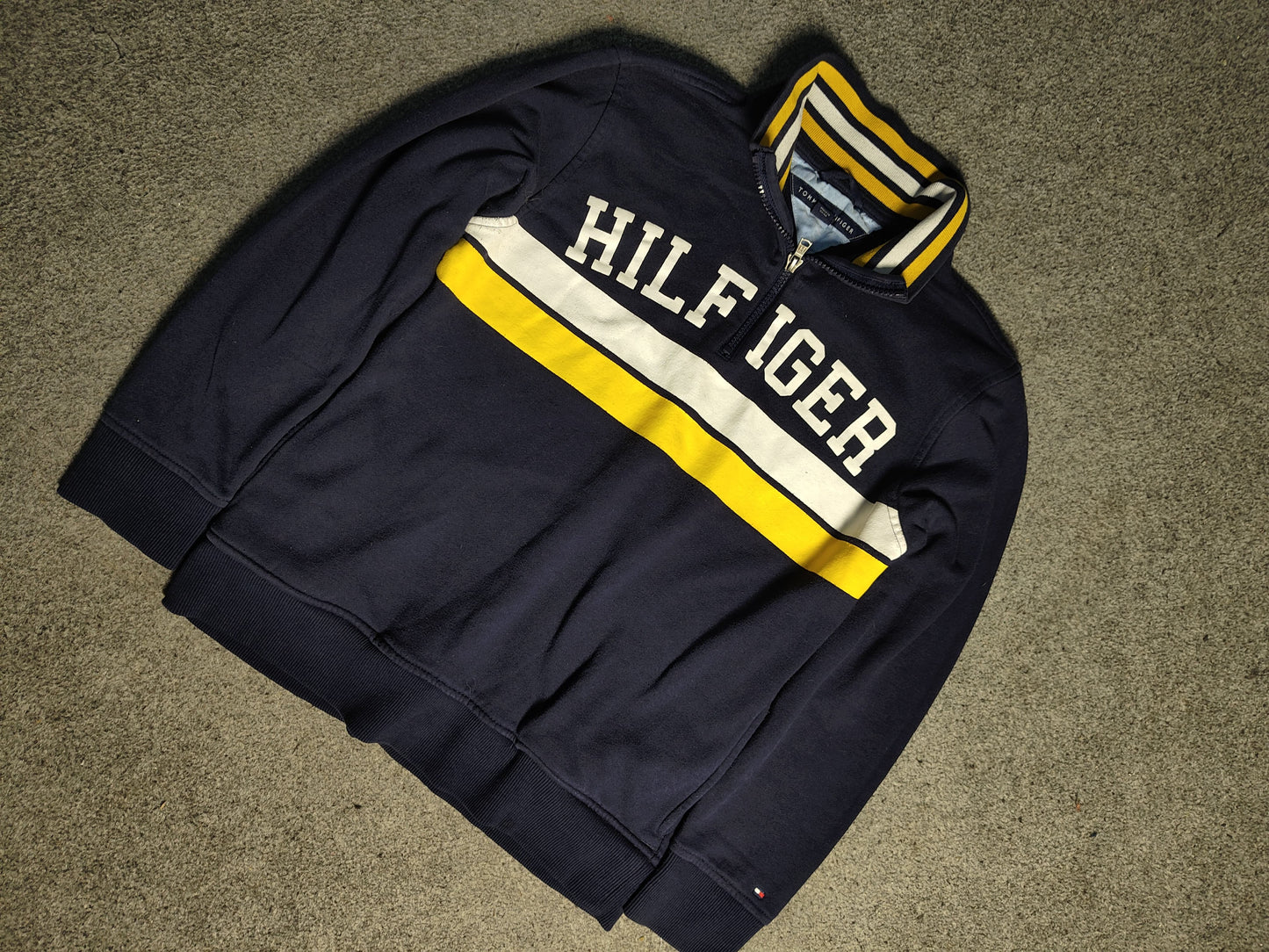 50 PCS TOMMY HILFIGER ZIPPERS